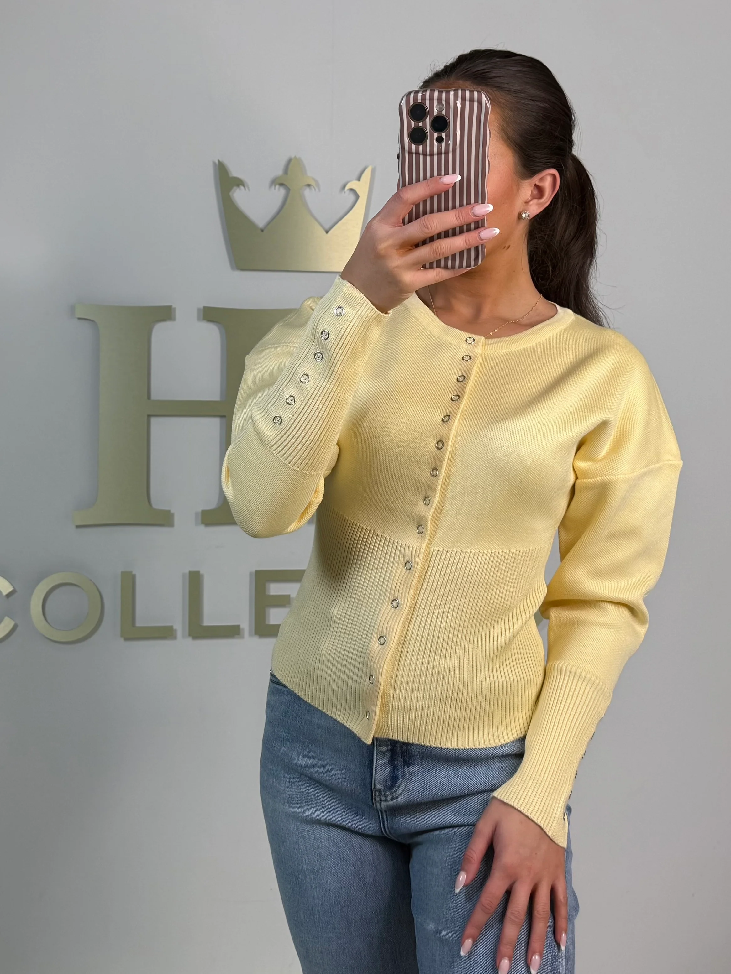 Soft Knit Button Up Ribbed Bottom Cardigan (5 Colours) - Image 4