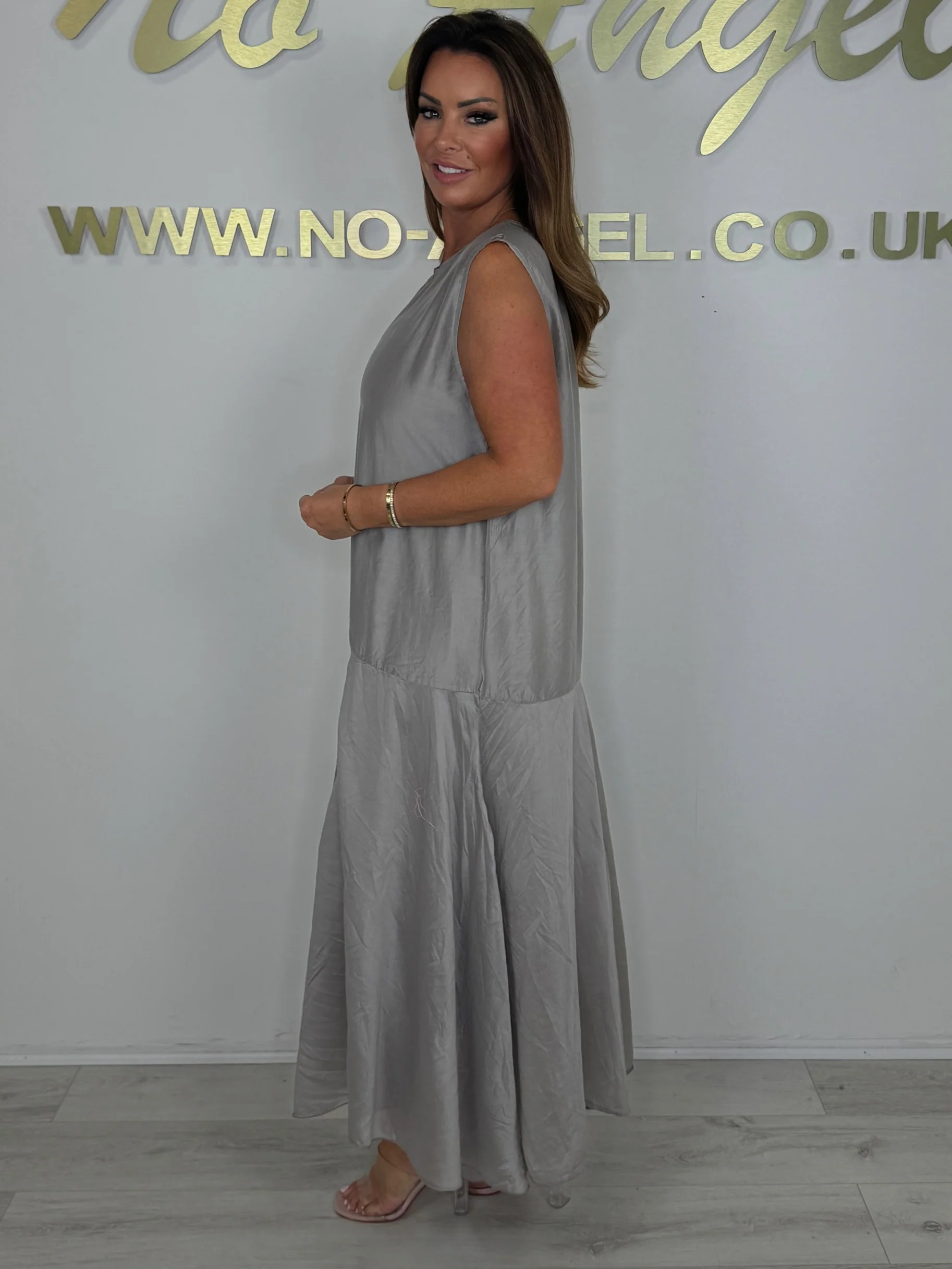 Sleeveless Round Neck Maxi Dress (4 Colours) - Image 4