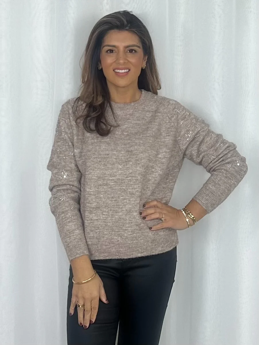 Soft Knit Beaded Snowflake Detail Sleeve Jumper (4 Colours) - Image 4