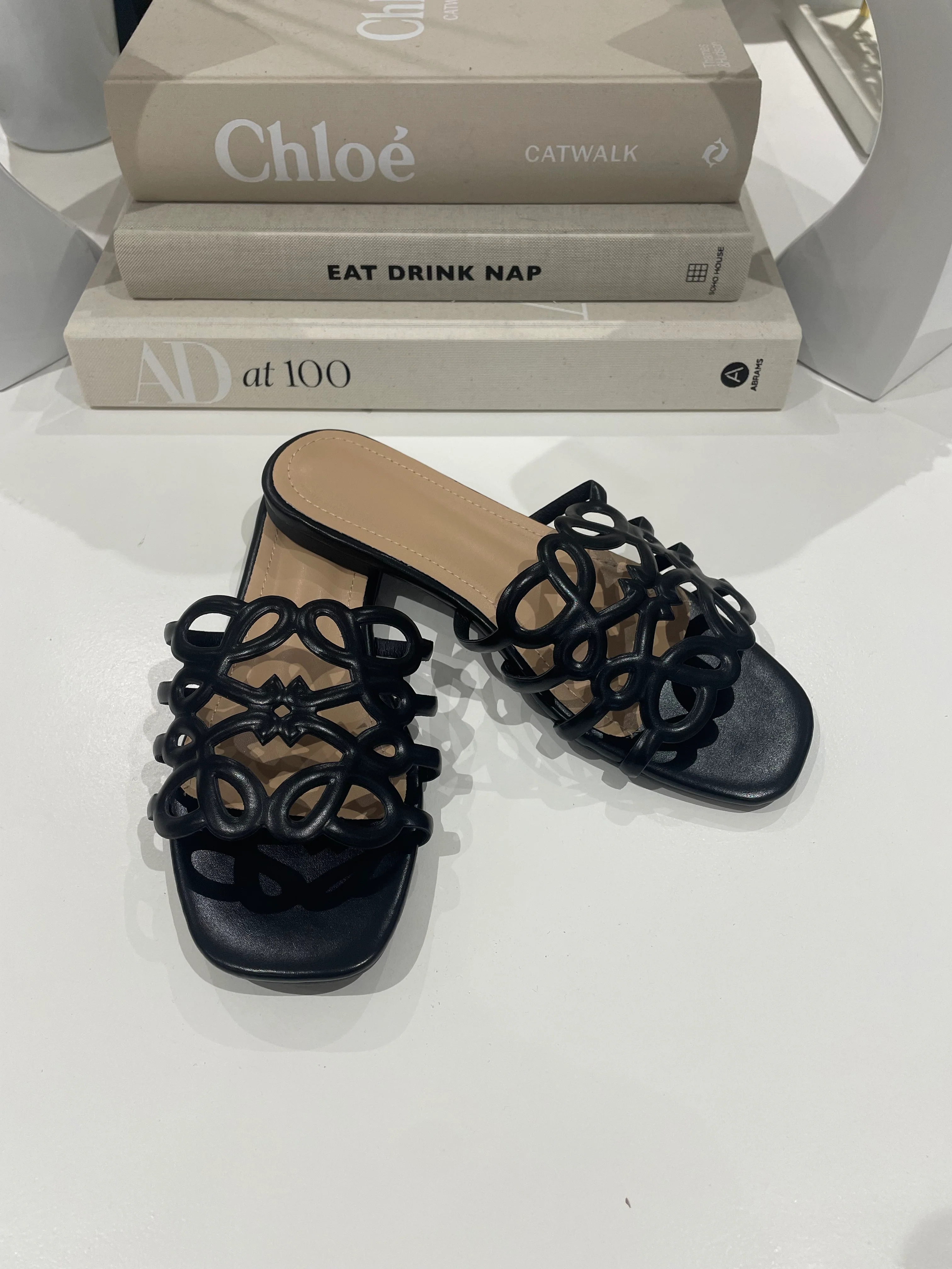 Thick Swirl Design Sliders (10 Colours) - Image 4