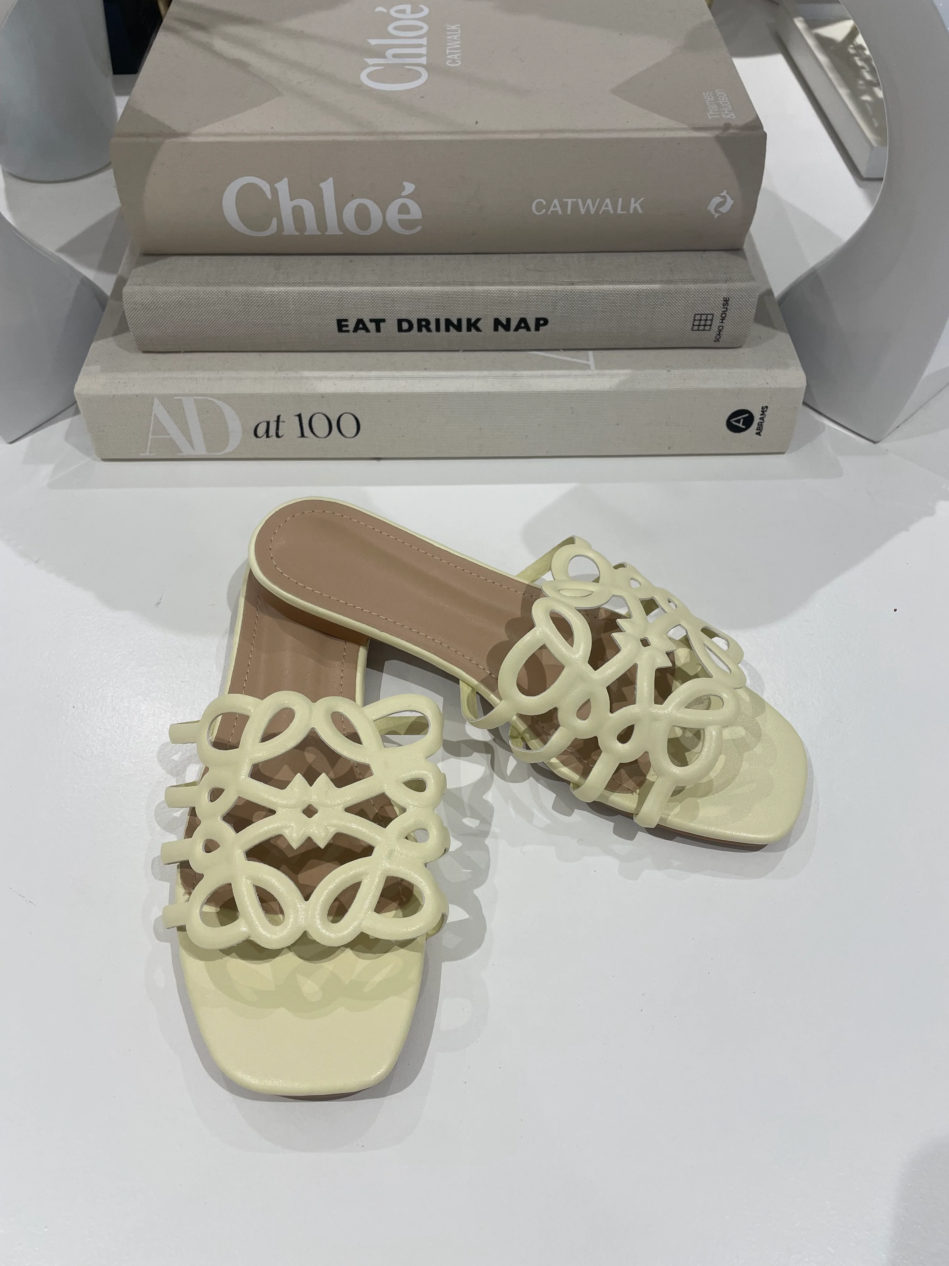 Thick Swirl Design Sliders (10 Colours) - Image 7